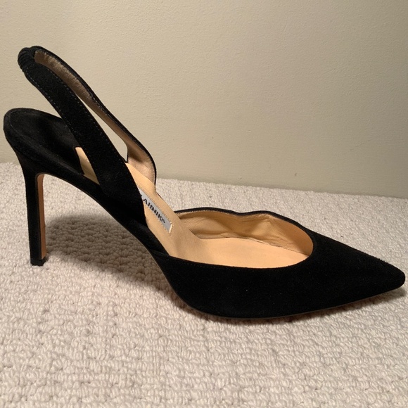 Manolo Blahnik Black Suede Pump - Picture 5 of 5